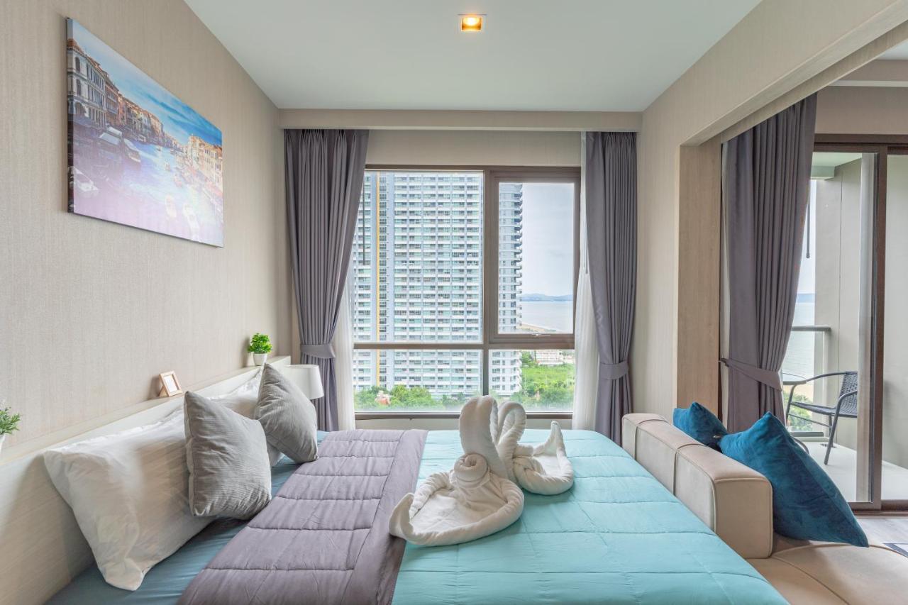 Aeras Beachfront Condominium Джомтьен Экстерьер фото