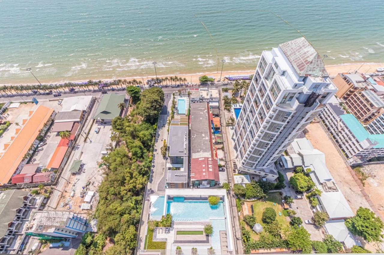 Aeras Beachfront Condominium Джомтьен Экстерьер фото