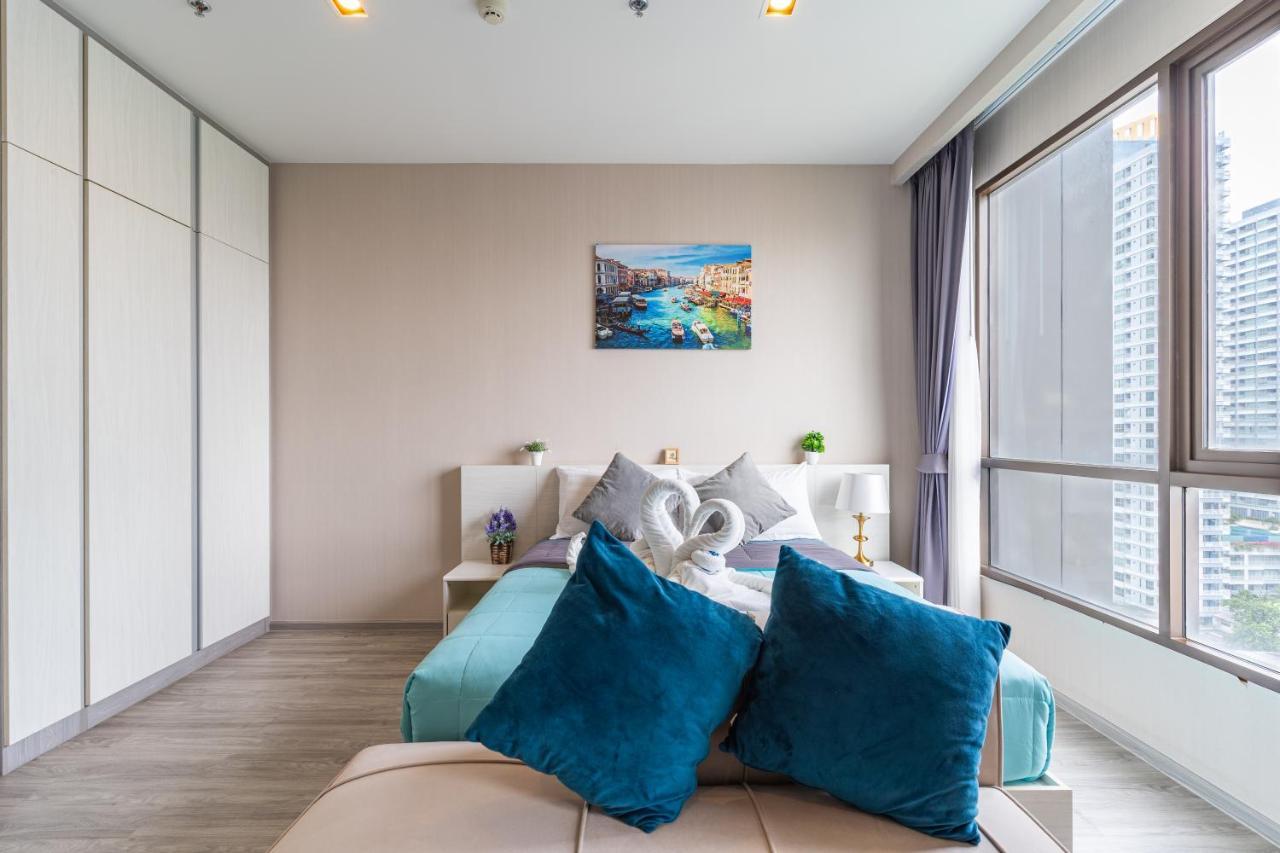 Aeras Beachfront Condominium Джомтьен Экстерьер фото