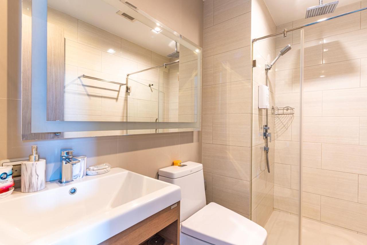 Aeras Beachfront Condominium Джомтьен Экстерьер фото